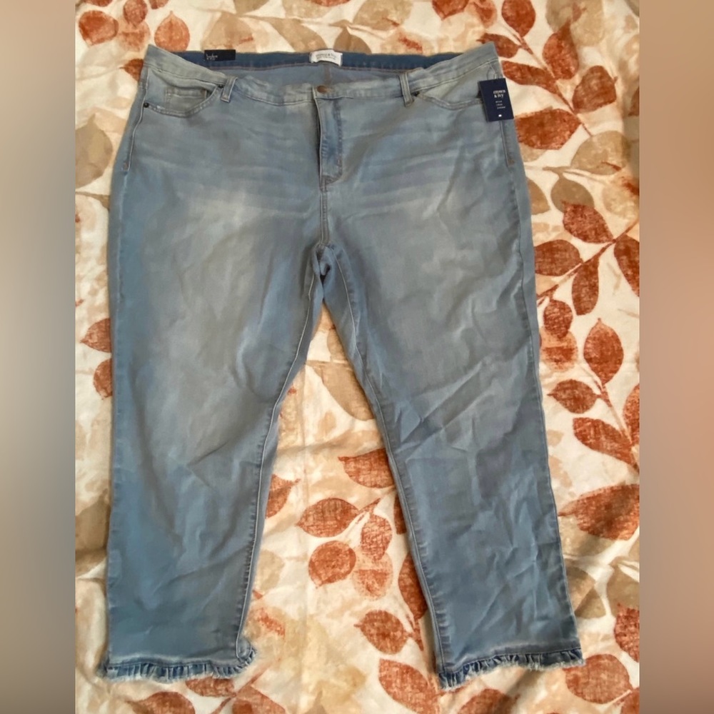 Crown and Ivy jeans